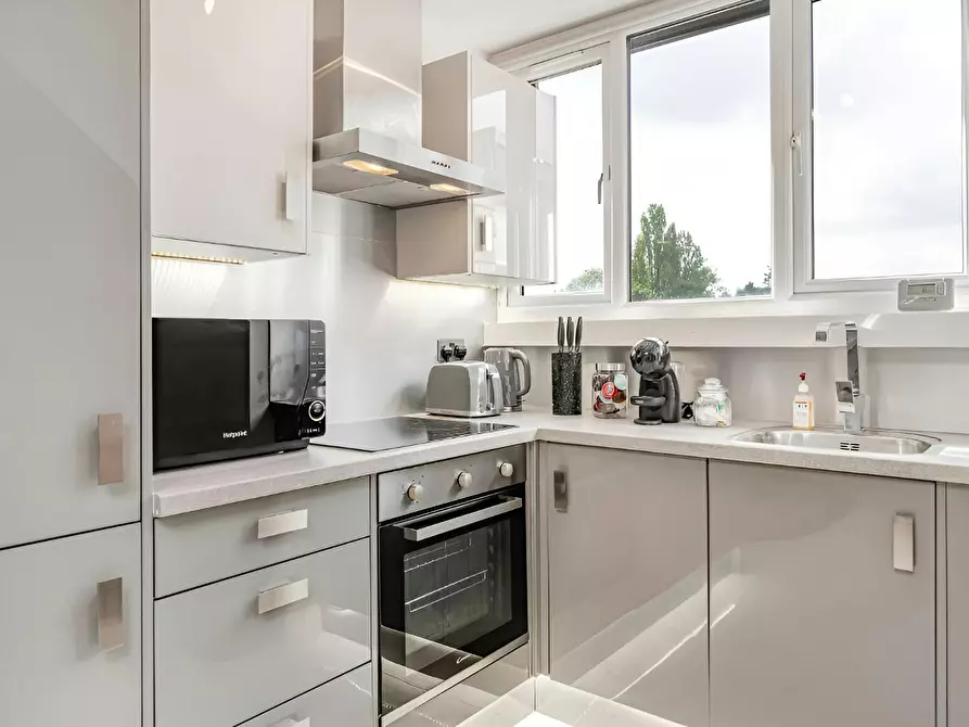 Immagine 4 di Appartamento in affitto  in Wembley Park Drive a Brent