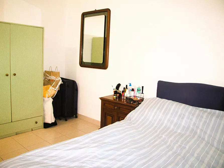 Immagine 1 di Camera in affitto  in Via Giuseppe de Robertis a Roma