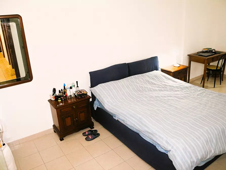 Immagine 4 di Camera in affitto  in Via Giuseppe de Robertis a Roma