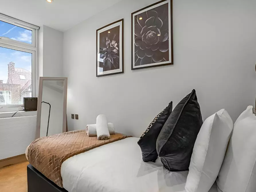 Immagine 5 di Appartamento in affitto  in Wembley Park Drive a Brent