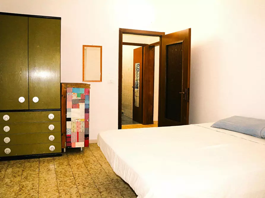 Immagine 3 di Camera in affitto  in Via Giuseppe de Robertis a Roma