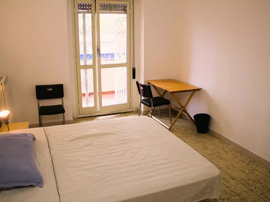 Immagine 6 di Camera in affitto  in Via Giuseppe de Robertis a Roma