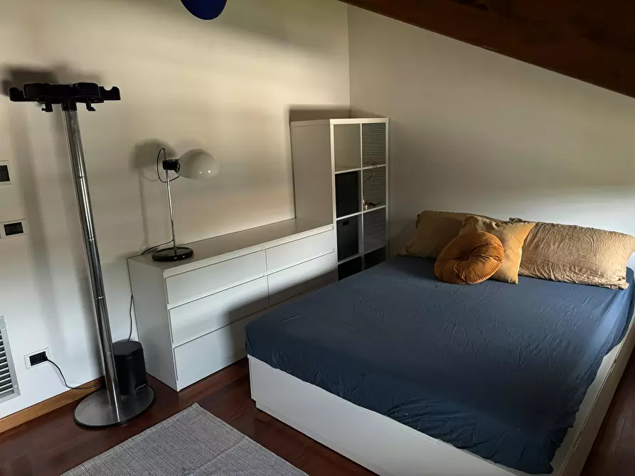 Immagine 7 di Camera in affitto  in Piazza Ferrari Enzo a Montebelluna