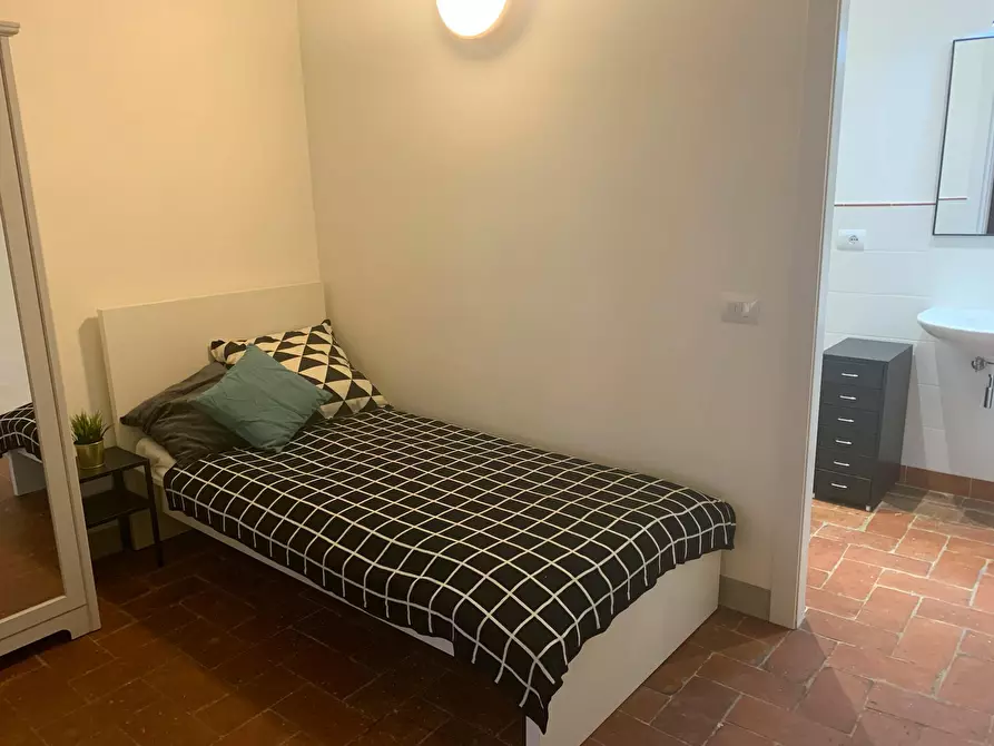 Immagine 2 di Camera in affitto  in Via Sant'Antonino a Firenze