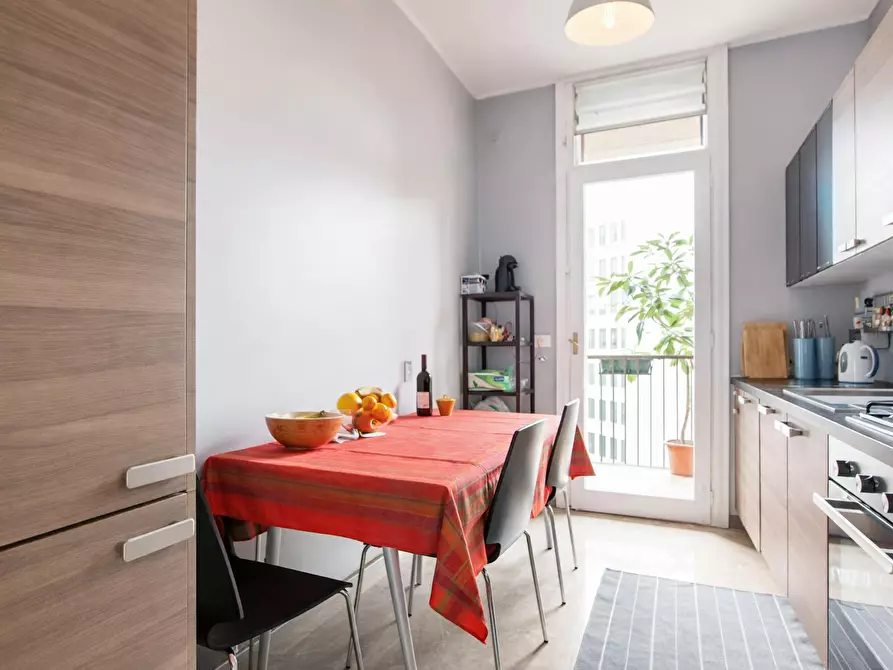 Immagine 3 di Camera in affitto  in Via Medardo Rosso a Milano