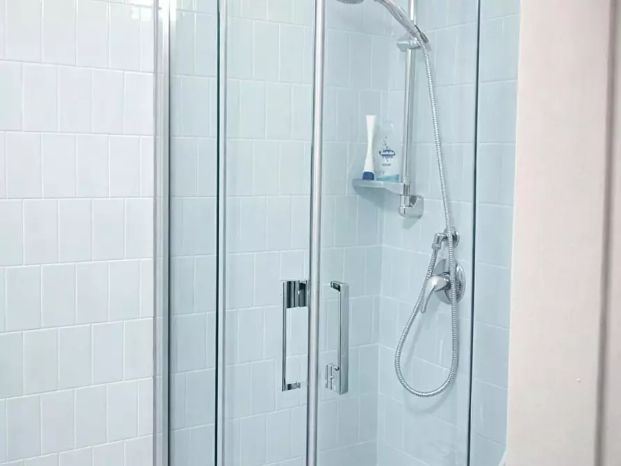 Immagine 7 di Camera in affitto  in Via Medardo Rosso a Milano