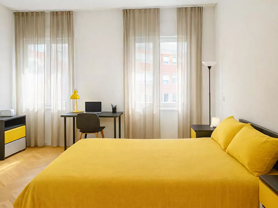 Immagine 1 di Camera in affitto  in Via San Giovanni a Trento