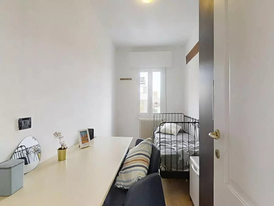 Immagine 1 di Camera in affitto  in Via Niccolò Tommaseo a Padova