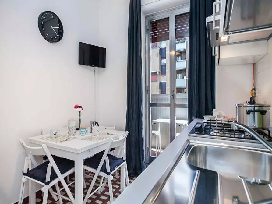 Immagine 10 di Camera in affitto  in Via Giuseppe Frua a Milano