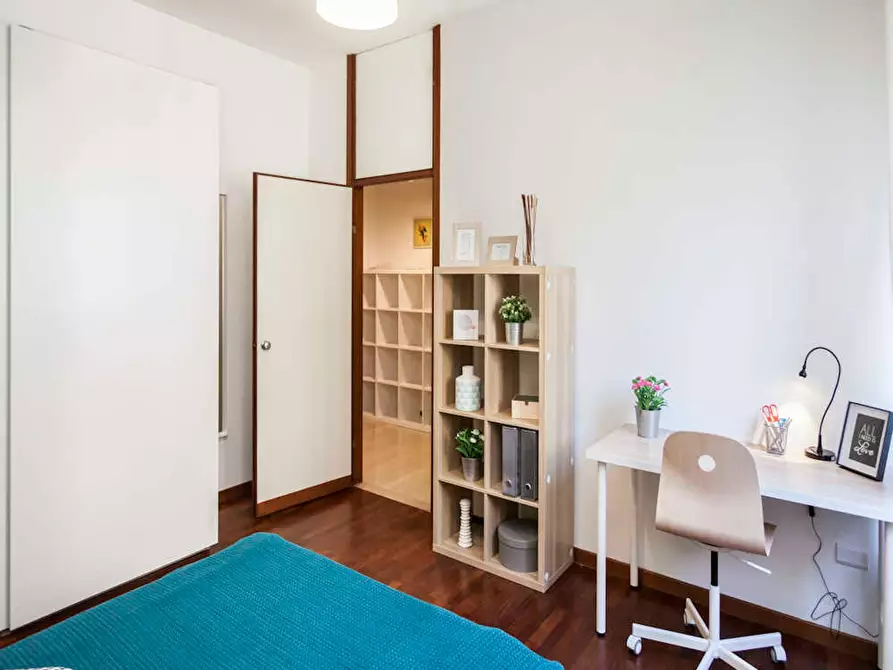 Immagine 4 di Camera in affitto  in Via Giuseppe Frua a Milano