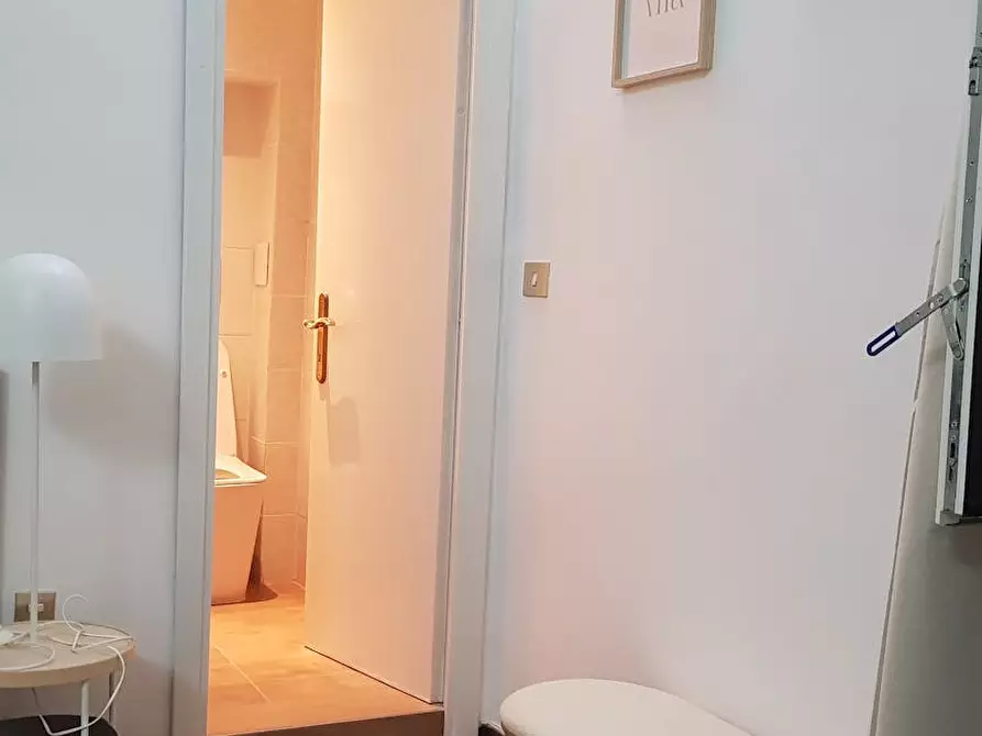 Immagine 6 di Camera in affitto  in Via Fratelli Bronzetti a Milano