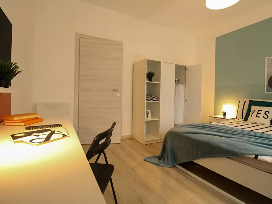 Immagine 2 di Camera in affitto  in Via Bligny a Brescia