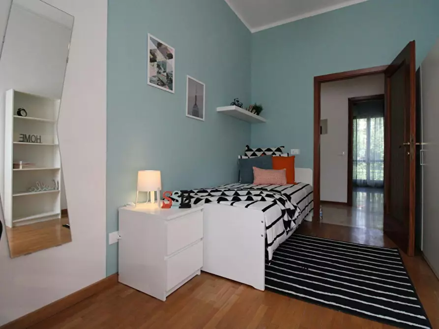 Immagine 4 di Camera in affitto  in Via Bligny a Brescia