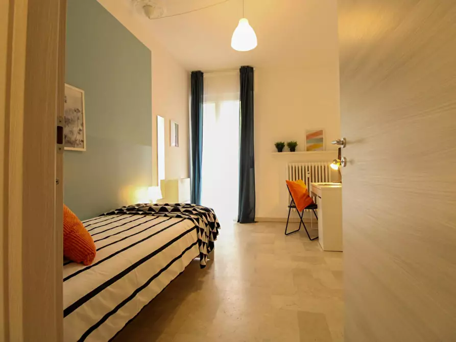 Immagine 3 di Camera in affitto  in Via Bligny a Brescia