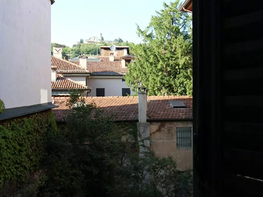 Immagine 7 di Camera in affitto  in Via Trieste a Brescia