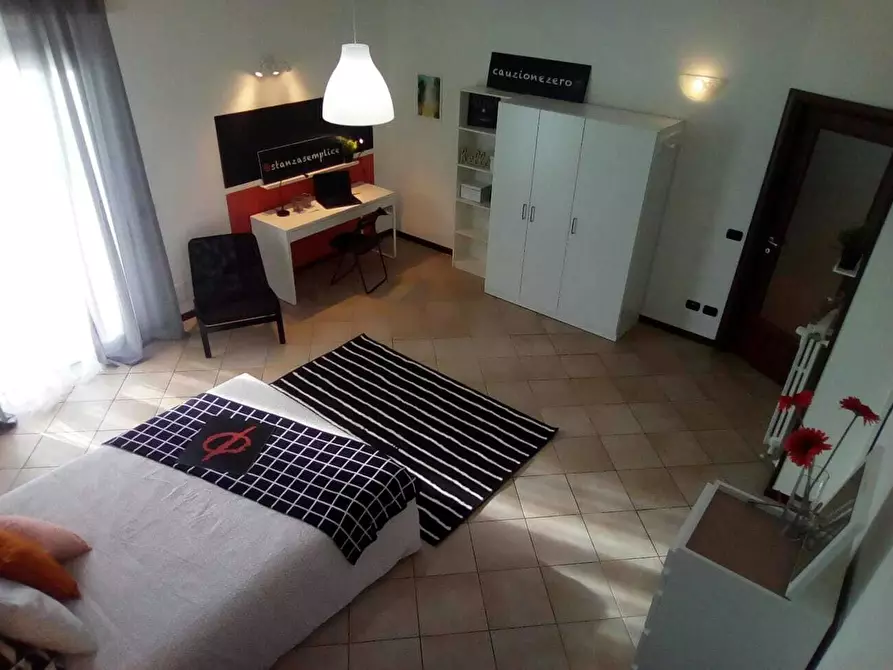 Immagine 5 di Camera in affitto  in Piazza Cesare Battisti a Brescia