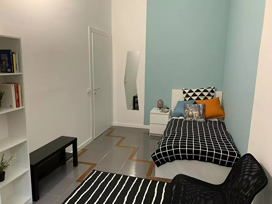 Immagine 2 di Camera in affitto  in Via Mac Mahon a Milano