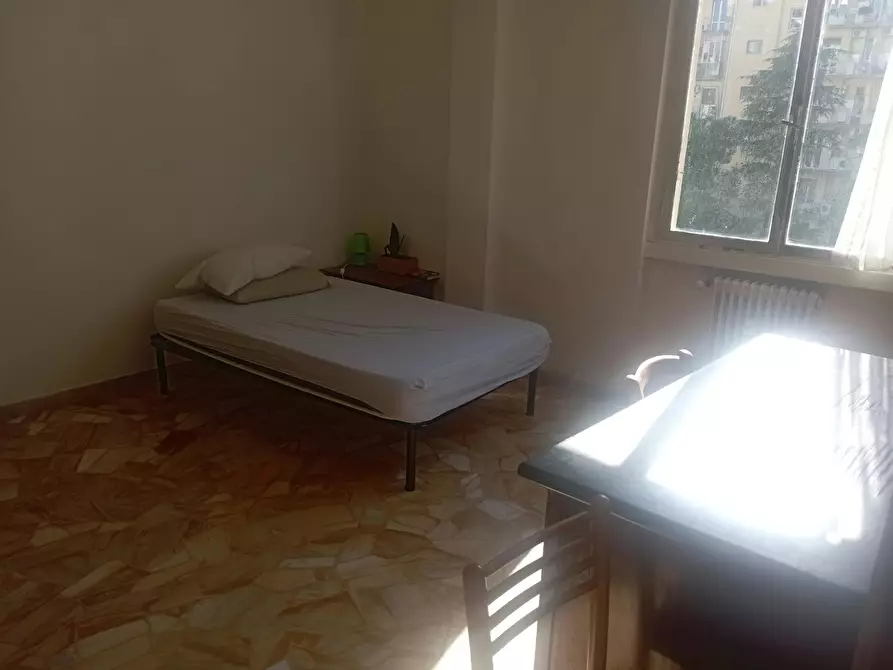 Immagine 1 di Camera in affitto  in Via Maragliano a Firenze