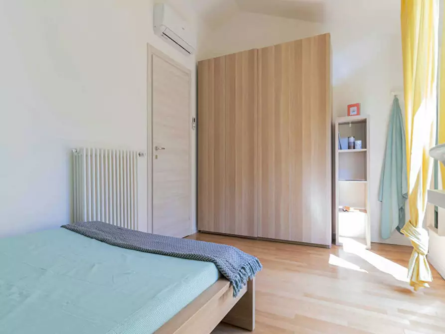 Immagine 5 di Camera in affitto  in Via dei Fontanili a Milano