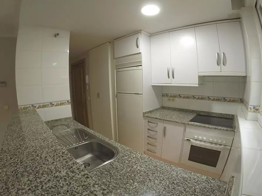 Immagine 6 di Appartamento in affitto  in Avenida de la Albufera a Madrid