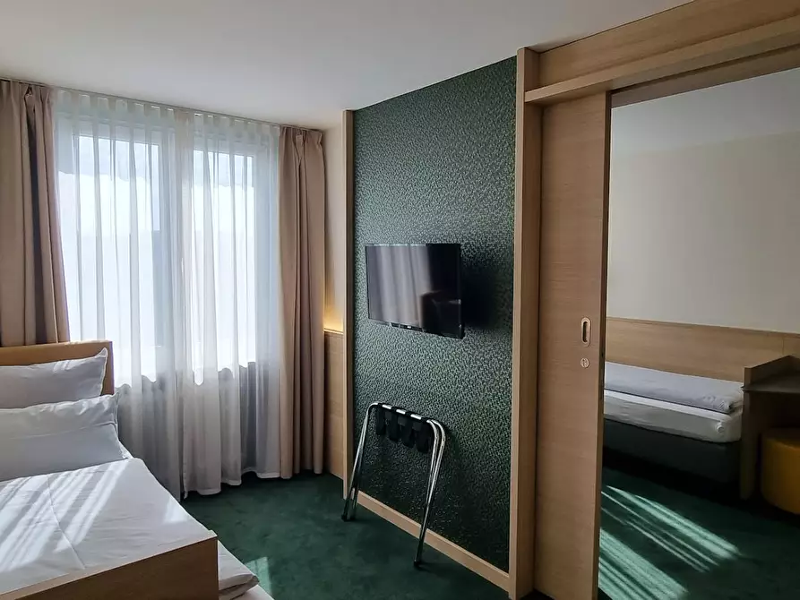 Immagine 8 di Appartamento in affitto  in Lindwurmstraße a München