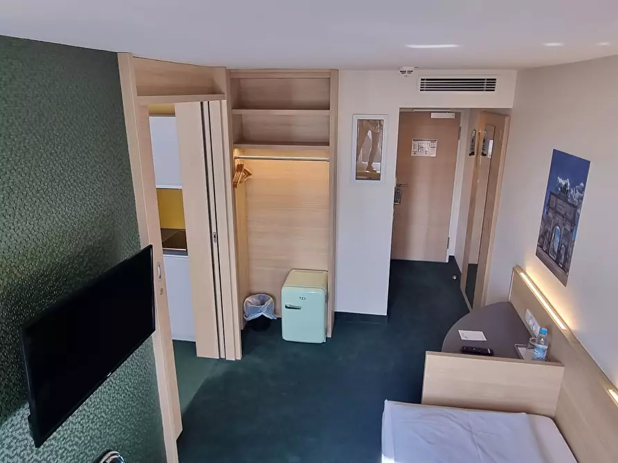 Immagine 9 di Appartamento in affitto  in Lindwurmstraße a München