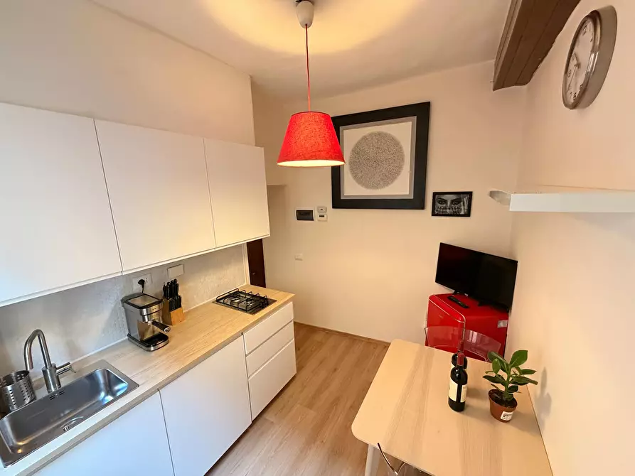 Immagine 10 di Appartamento in affitto  in Via Osteria del Guanto a Firenze