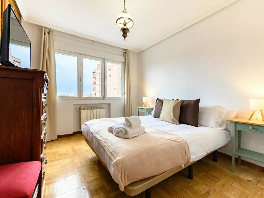 Immagine 6 di Appartamento in affitto  in Calle de Santa Virgilia a Madrid