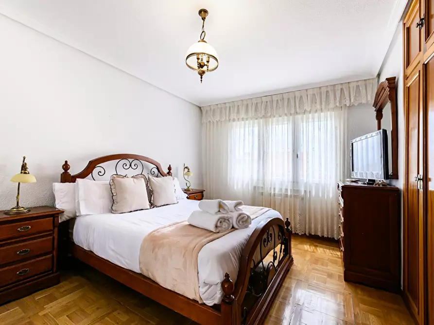 Immagine 5 di Appartamento in affitto  in Calle de Santa Virgilia a Madrid