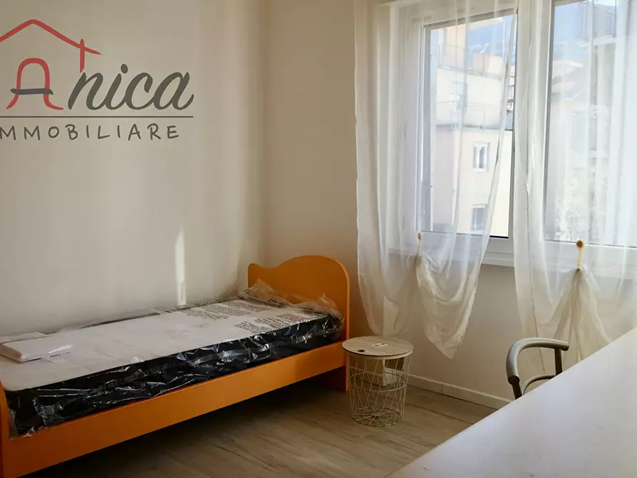 Immagine 3 di Camera in affitto  in Via Gino Pancheri a Trento