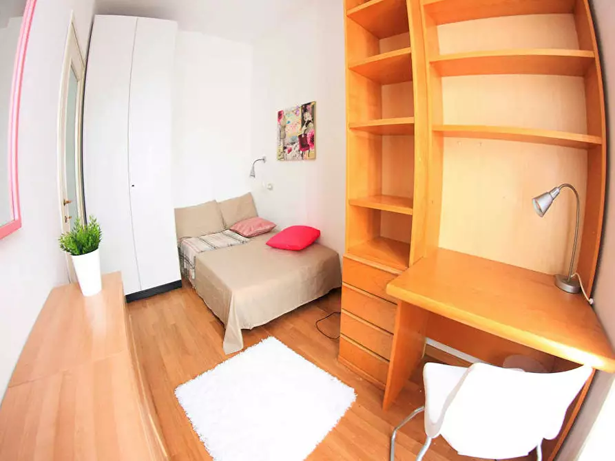 Immagine 1 di Camera in affitto  in Via Don Carlo Gnocchi a Milano