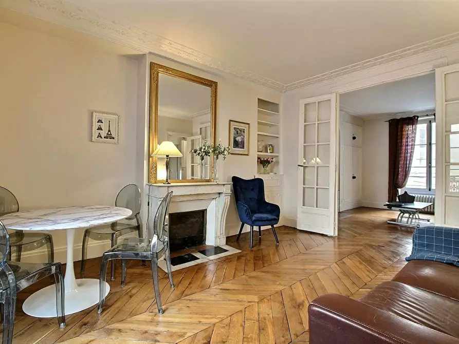 Immagine 6 di Appartamento in affitto  in Rue Jean Mermoz a Paris 08
