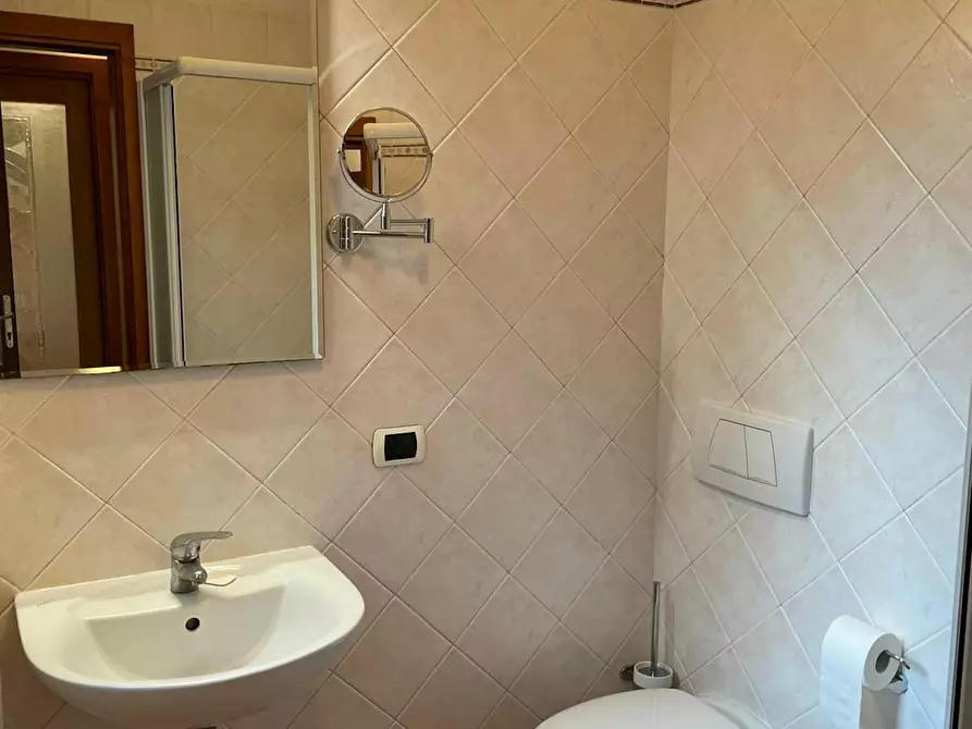 Immagine 10 di Casa indipendente in affitto  in Via Giacomo Matteotti a Sesto Fiorentino