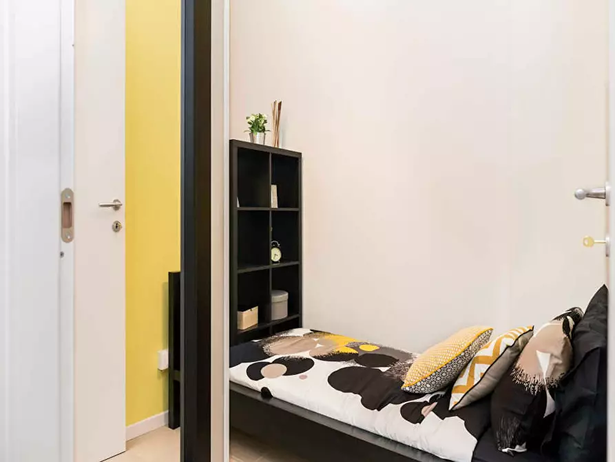 Immagine 2 di Camera in affitto  in Largo Cavalieri di Malta a Milano