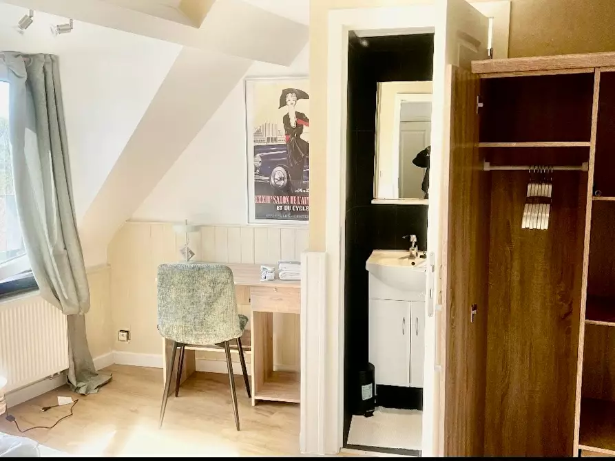Immagine 2 di Camera in affitto  in Chaussée de Roodebeek a Woluwe-Saint-Lambert