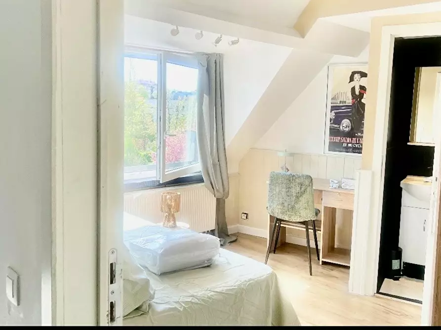 Immagine 1 di Camera in affitto  in Chaussée de Roodebeek a Woluwe-Saint-Lambert