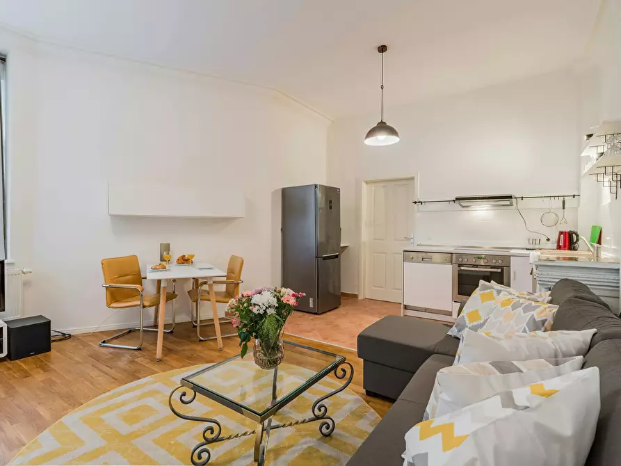 Immagine 7 di Appartamento in affitto  in Straßmannstraße a Berlin Friedrichshain