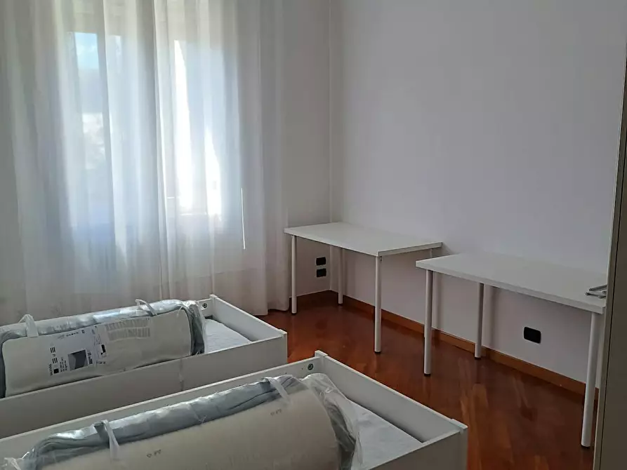 Immagine 3 di Camera in affitto  in Via Gubbio a Torino