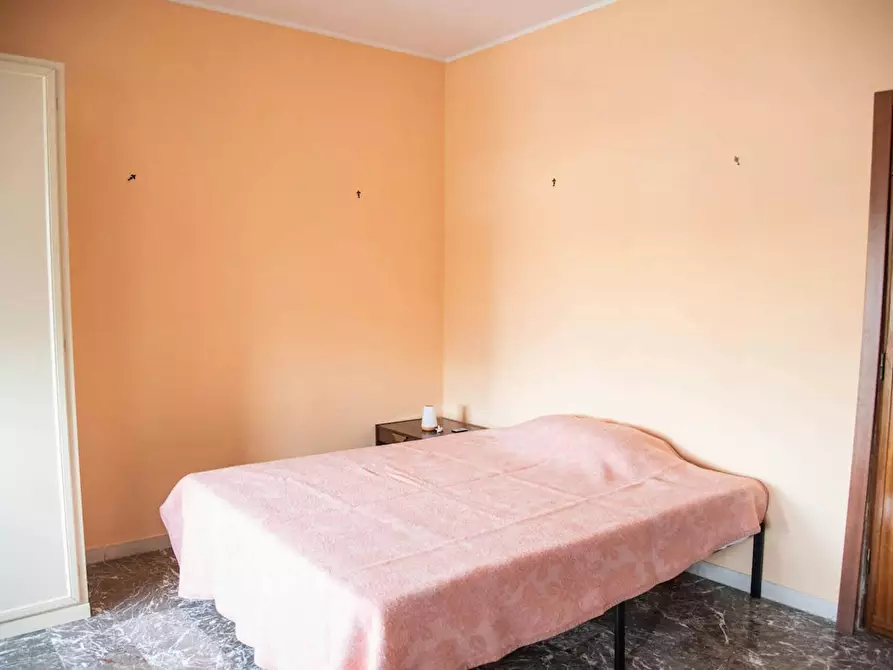 Immagine 2 di Camera in affitto  in Via Quirino Majorana a Roma