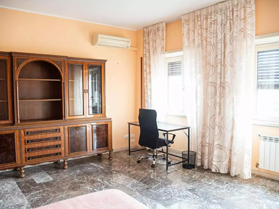 Immagine 4 di Camera in affitto  in Via Quirino Majorana a Roma