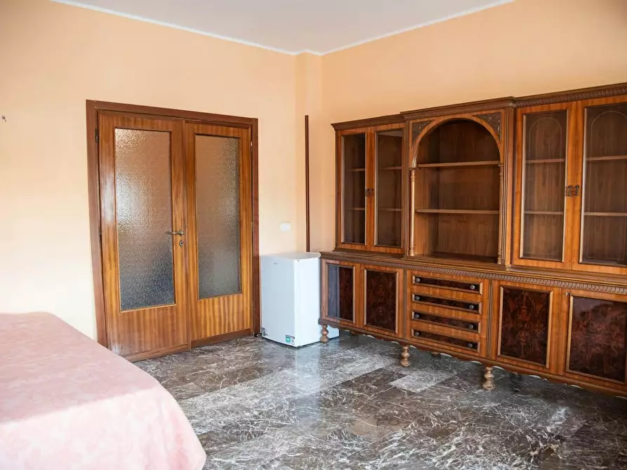 Immagine 3 di Camera in affitto  in Via Quirino Majorana a Roma