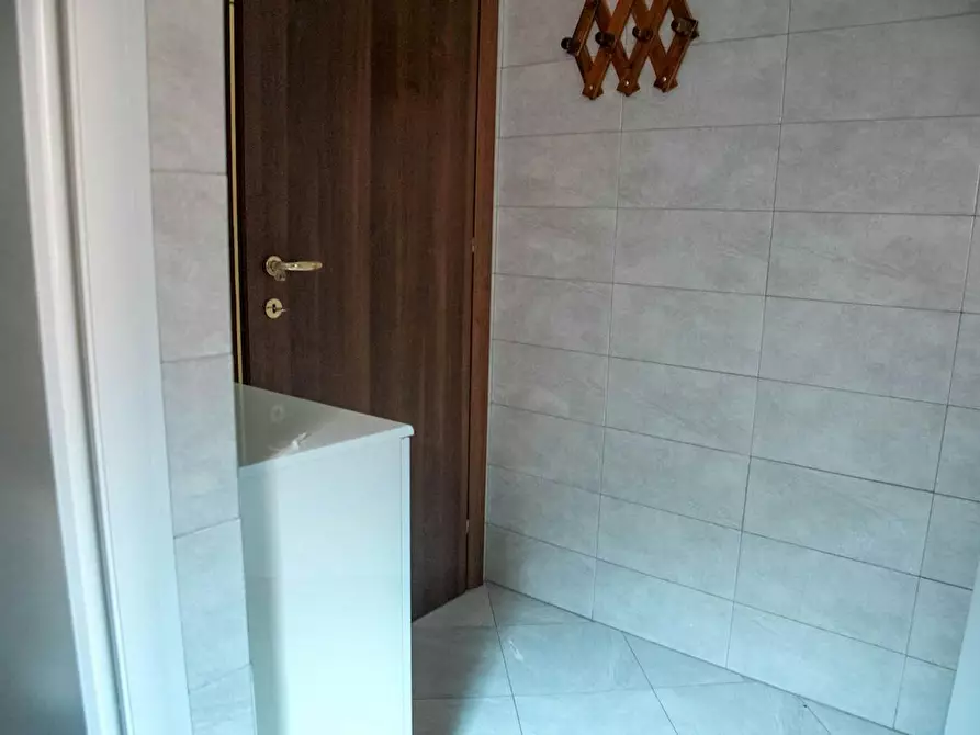 Immagine 10 di Camera in affitto  in Via Quirino Majorana a Roma