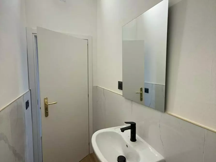 Immagine 10 di Camera condivisa in affitto  in Piazza di San Jacopino a Firenze