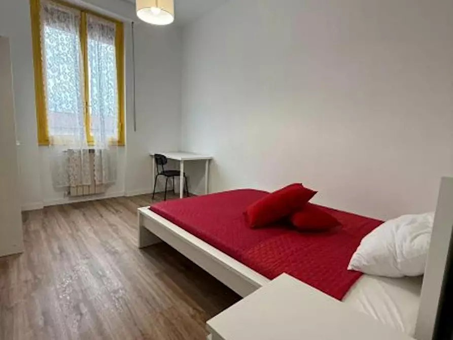 Immagine 2 di Camera in affitto  in Piazza di San Jacopino a Firenze