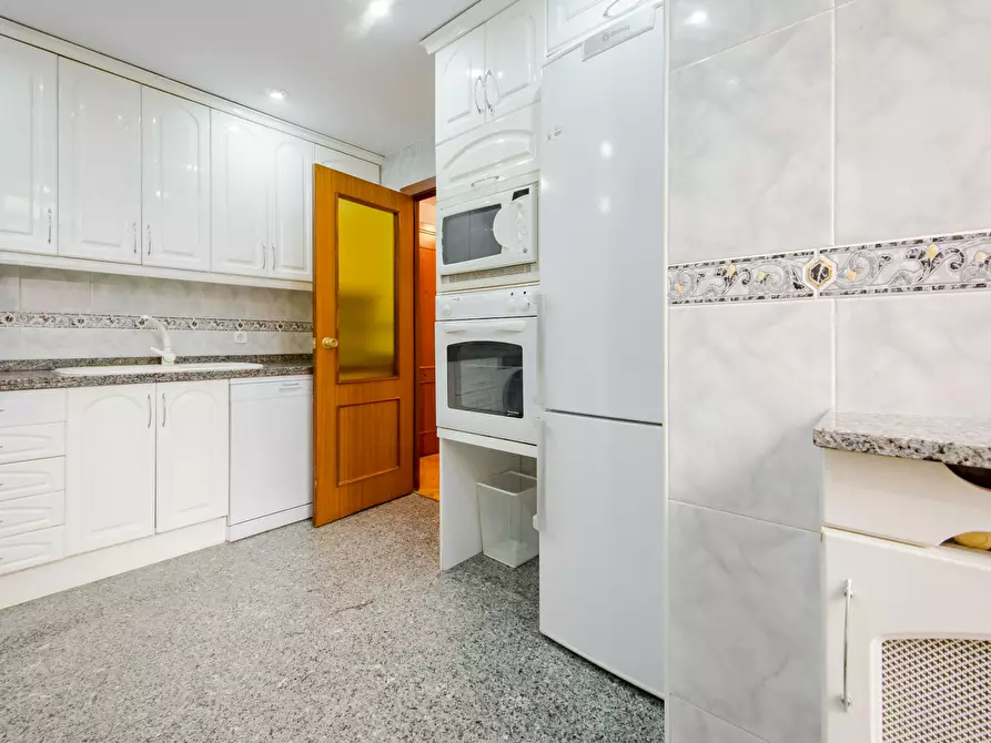 Immagine 8 di Camera in affitto  in Calle del Corazón de María a Madrid