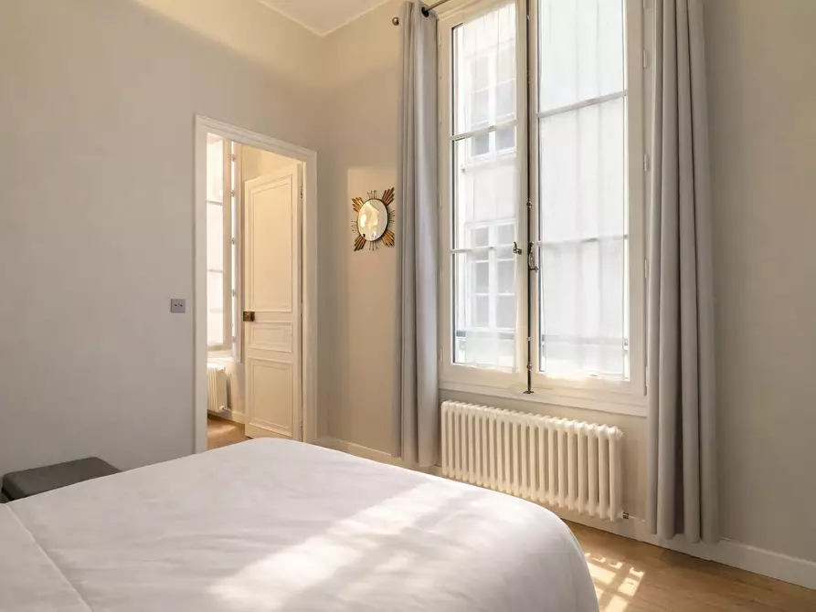 Immagine 7 di Appartamento in affitto  in Cité de Trévise a Paris