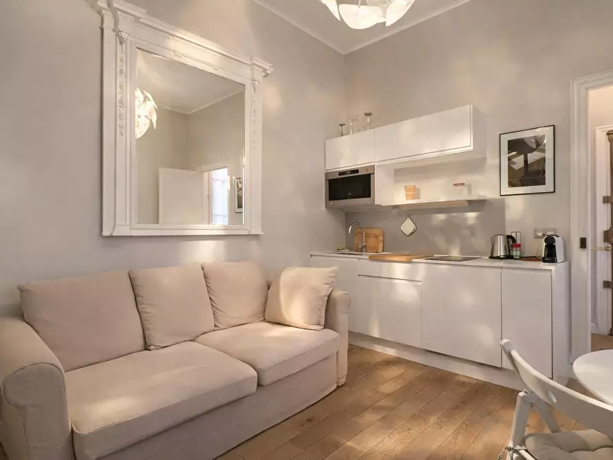 Immagine 3 di Appartamento in affitto  in Cité de Trévise a Paris