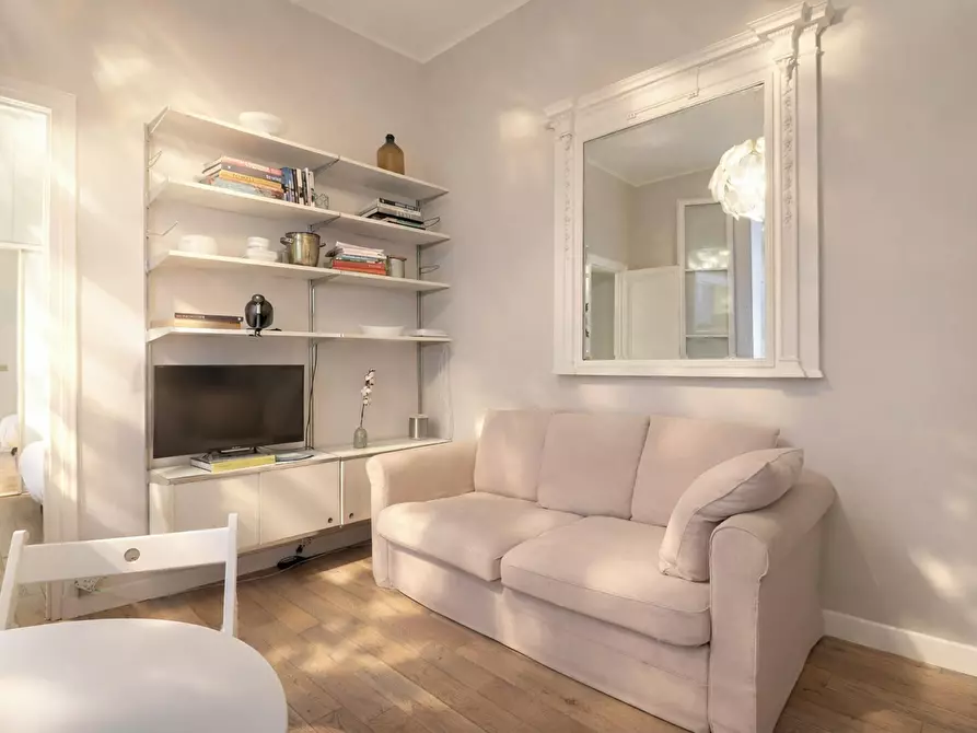 Immagine 1 di Appartamento in affitto  in Cité de Trévise a Paris