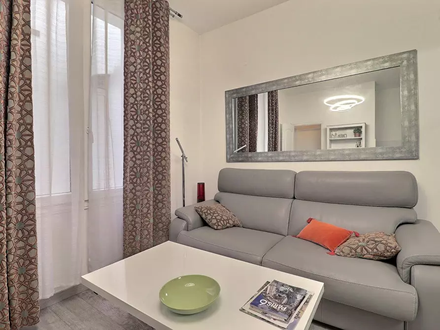 Immagine 3 di Appartamento in affitto  in Rue Mazarine a Paris 06
