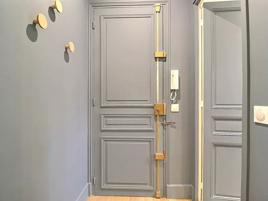 Immagine 2 di Appartamento in affitto  in Rue de Chaillot a Paris 16